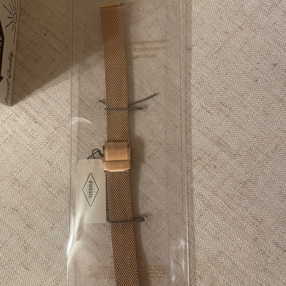 🚫SOLD🚫 Fossil Monroe hybrid watch in rose gold with extra band - NWT - Picture 13 of 16